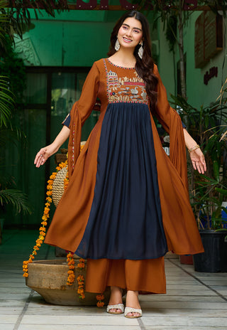 Embroidered Kurta Set with Dupatta – IV-1106 - product view 2
