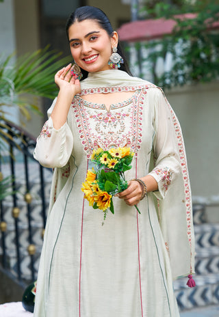 Embroidered Kurta Set with Dupatta – IV-1131 - product view 4