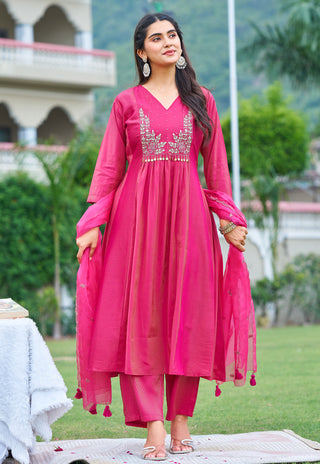 Embroidered Kurta Set with Dupatta – IV-1145 - product view 2
