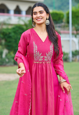 Embroidered Kurta Set with Dupatta – IV-1145 - product view 4